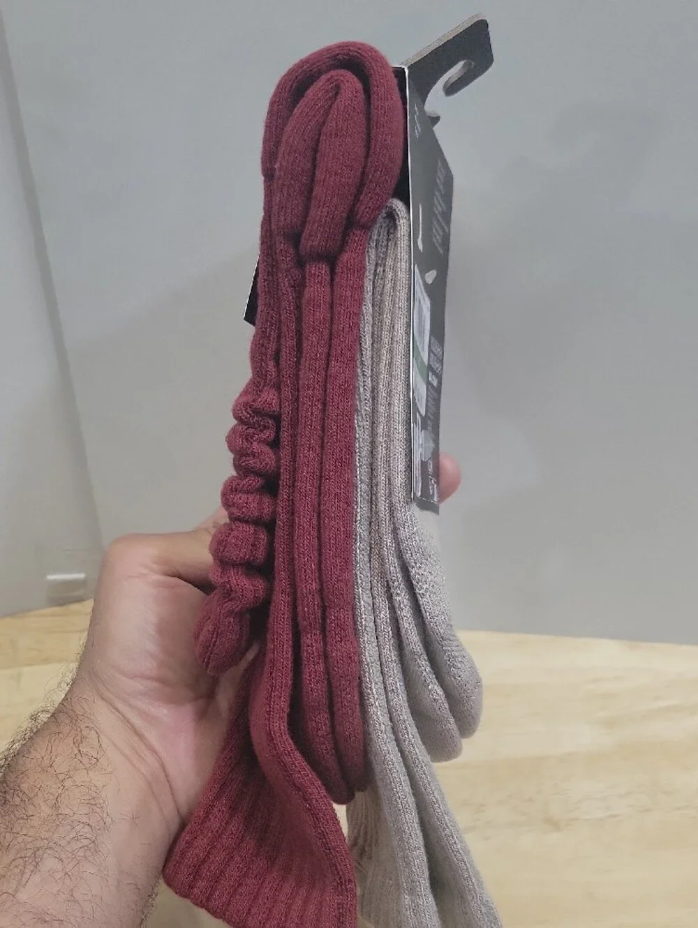 Under Armour Men’s Cushioned Scrunch Crew Socks - Burgundy & Beige - 2 Pack